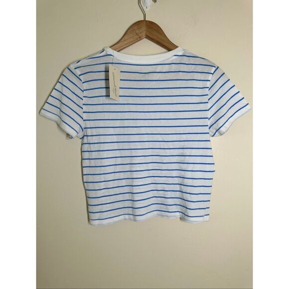 Universal Thread White and Blue Stripe Crop T-shirt Size Small New - Picture 4 of 4
